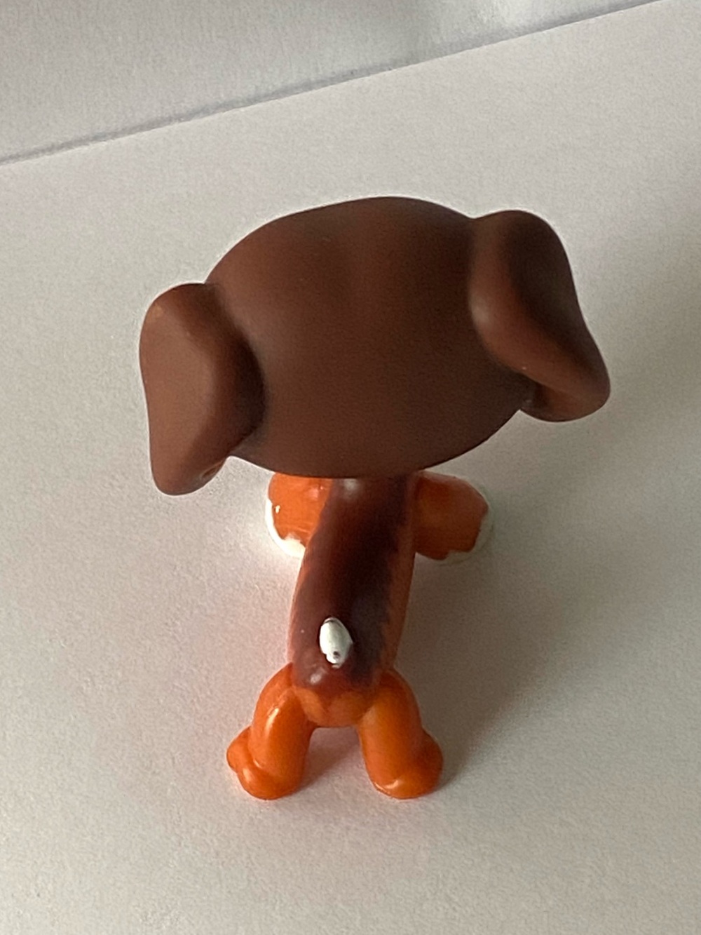 Littlest Pet Shop (LPS) 2006 Brown Dachshund Figurine with Green Eyes - Picture 12 of 14